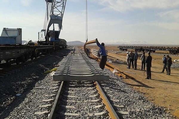 ابرپروژه‌ای که لنگ اعتبار است/ پیشرفت لاک‌پشتی راه‌آهن بوشهر