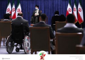 تصویری از دیدار قهرمانان المپیک و پارالمپیک ایران با رهبر انقلاب