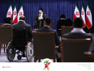 تصویری از دیدار قهرمانان المپیک و پارالمپیک ایران با رهبر انقلاب