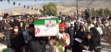 حضور گسترده مردم آبدانان در تشیع پیکر شهید رضا شریفی