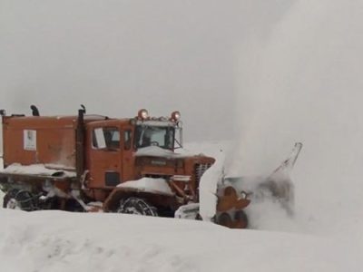 برف یک متری و محاصره ۶۰ روستا در شهرستان مراغه