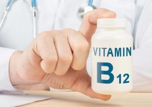علائم کمبود ویتامین‌ ب ‌۱۲ در بدن: جدی بگیرید