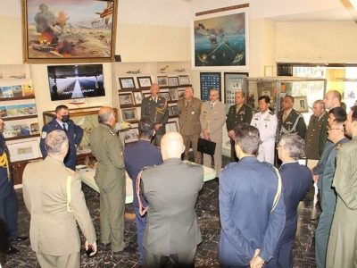 وابستگان نظامی خارجی از موزه ملی هوانوردی ارتش بازدید کردند