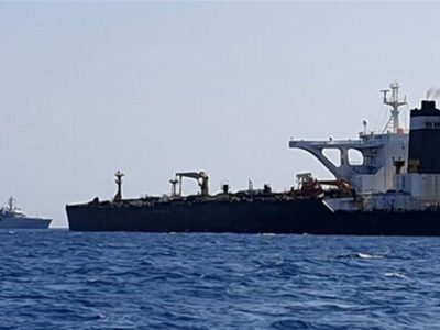 جزئیات توقیف ‌نفتکش حامل یک میلیون لیتر سوخت قاچاق در خلیج فارس/ ‌‌۲ جنگنده آمریکایی برای فرار نفتکش به پرواز درآمد – تابناک
