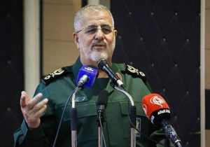 فرمانده نیروی زمینی سپاه: باید هالیوود، سلبریتی‌ها و تجزیه‌طلب‌ها را در جریان‌سازی علیه ایران شکست داد