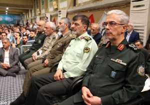 تصویر فرماندهان بلندپایه نظامی در حضور رهبری