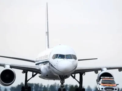 تاخیر پرواز یزد – تهران به دلیل شکستن شیشه هواپیما