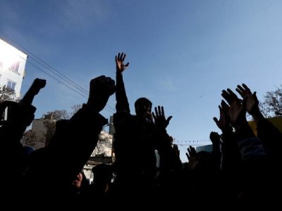 کیهان: چرا در هیچ تجمعی از براندازان، کسی عملیات انتحاری نمی‌کند؟ / چرا هیچ سیاستمدار یا استاد دانشگاه اصلاح‌طلبی ترور نمی‌شود؟