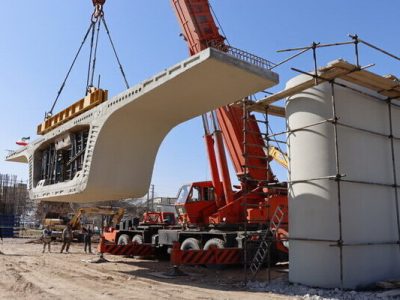 نصب عریض‌ترین پل سگمنتال بتنی کشور در تبریز/ تقاطع غیر همسطح «معلم» به پیشرفت ۳۵ درصدی رسید