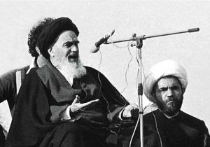 وقتی امام (ره) به تهران آمد چند ساعت کسی نمی دانست کجا هستند /رهبر انقلاب کجا امام را دیدند؟