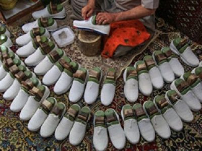 بیش از ١۴٩ میلیارد ریال تسهیلات به فعالان صنایع‌دستی کردستان پرداخت شد