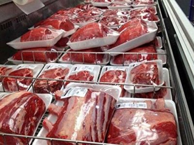 توزیع ۱۰ تن گوشت گرم قرمز وارداتی در کردستان آغاز شد