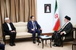 رهبر انقلاب به نخست وزیر عراق: مهمترین اولویت، عملیاتی شدن توافقات دو کشور است