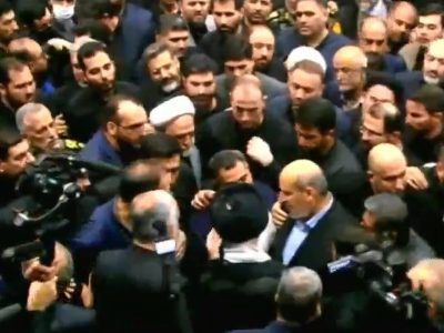 گفتگوی عربی رهبر انقلاب با پسر شهید اسماعیل هنیه +عکس