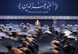 مذاکره با آمریکا، هوشمندانه، عاقلانه و شرافتمندانه نیست و هیچ تاثیری در رفع تحریم ندارد/ دلیل؟ تجربه/ آمریکا ما را تهدید کند، تهدیدشان می کنیم/ تهدید را عملی کند، تهدید را عملی می کنیم/ به امنیت ملت ایران تعرض کند، به امنیت آنها تعرض می کنیم
