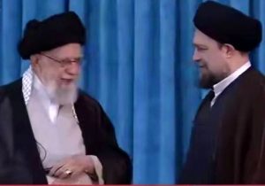 لحظه دیدار رهبر انقلاب با سیدحسن خمینی/ ویدئو