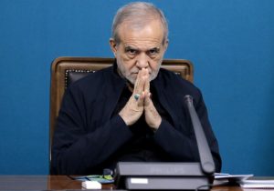 اتفاقی نادر در عرصه سیاست؛ لایحه‌ای که نیامده، برگشت! / ذبح آزادی های اساسی هدف لایحه پزشکیان بود؟