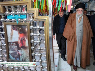 حضور صبح امروز رهبر انقلاب در مزار شهدای انقلاب اسلامی و گلزار شهدای بهشت زهرا (س)/ ویدئو