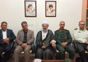 خداحافظی اعضای ستاد امام‌جمعه شهرستان اهر باحضرت آیت‌الله حاجی‌زاده امام‌جمعه شهرستان اهر
