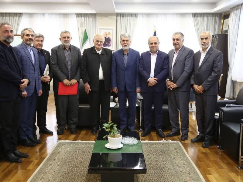 نشست استاندار آذربایجان شرقی با وزیر فرهنگ و ارشاد اسلامی