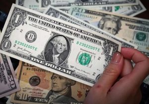 قیمت جدید دلار، یورو امروز ۱۰ مرداد؛ عبور دلار از مرز حساس قیمتی