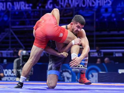 کشتی آزاد قهرمانی جهان؛ کولاک کامران قاسم‌پور در مبارزه نخست/ شکست سنگین یزدانی در گام اول