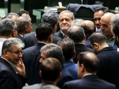 آقای پزشکیان اگر اختیار لازم دارید قبل از سفر به نیویورک با رهبری مطرح کنید!/ بعدا نگویید نظر خودم چیز دیگری بود/ کاری که باید معطوف به خیر عمومی مردم و سربلندی و بقای کشور باشد، انجام دهید/ مطلقاً به پست و مقام خود نگاه نکنید و از بدگویی دیگران نترسید