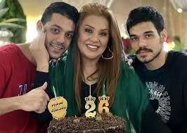 یازده ساعت پیکر پسرم را در بغلم نگه داشتم/ ویدئو