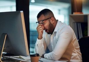 تغییر شغل میتواند باعث سردرد و بی خوابی شود