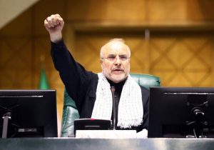 Ghalibaf’s attack on Rouhani was to divert people’s attention from the corruption of the Bank of Future/ People are sensitive to Russia and should not be oppressed