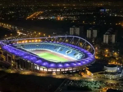 بن‌بست عجیب در مشهد؛ ترافیک یا بهانه؟ چرا استقلال از میزبانی در ورزشگاه امام رضا محروم شد؟