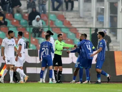 استقلال به گل‌گهر باخت و از مدعیان عقب ماند