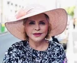 سفر در زمان؛ «زری خوشکام» بازیگر سینمای قبل از انقلاب در ۶۷ سالگی در کنار دخترش «لیلا حاتمی»