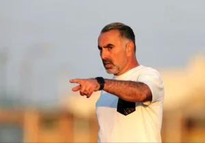 رقت‌انگیز مثل محمود فکری؛ به چه حقی خبرنگاران را زدید و گوشی‌شان را گرفتید؟