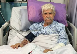بستری شدن عنایت‌الله بخشی در ICU؛ حال بازیگر پیشکسوت مساعد نیست/ ویدئو