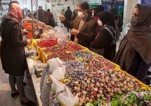قدرت خرید مردم برای شب یلدا آب رفت/ رد اتهام «گرانفروشی» اصناف از سوی نایب‌رئیس اتاق اصناف تهران