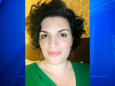 استادیار ایرانی دانشگاه آرکانزاس آمریکا برکنار شد/ شیرین سعیدی به ستایش از رهبر جمهوری اسلامی ایران با استفاده از سربرگ دانشگاه و انتقاد از اسرائیل مت…