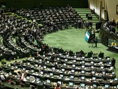 تذکر ۵۱ نماینده به دولت؛ ضرورت بازنگری در مذاکرات با آمریکا و ۳ کشور اروپایی
