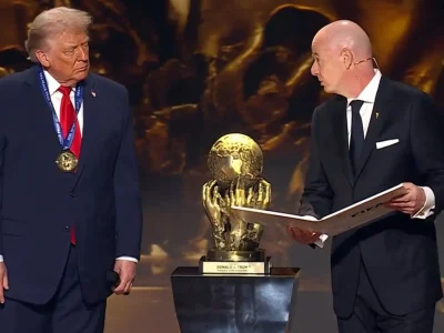 جایزه صلح فیفا به دونالد ترامپ اهدا شد
