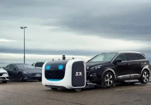 رباتهایی که خودرو پارک میکنند/عکس