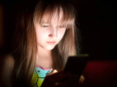 چگونه از کودکان در برابر پورنوگرافی محافظت کنیم؟