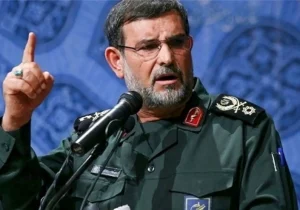 صدها موشک کروز در زیر دریا آماده شلیک داریم