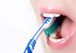 بعد از خوردن چه چیزهایی نیاز نیست مسواک بزنیم؟