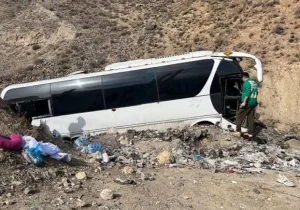 واژگونی اتوبوس در محور هراز/ حادثه بدون فوتی اما با مصدومیت ۱۰ نفر گزارش شد