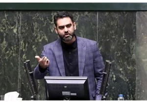 ثابتی، نماینده تهران، وزیر علوم را به علت تداوم برگزاری اعتراضات دانشجویی به استیضاح تهدید کرد