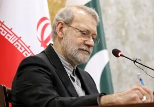 توییت علی لاریجانی در باره مذاکره، راهبرد اساسی ایران در روابط بین الملل است