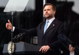 گفتگوها با ایران به نوعی خوب پیش رفت/ ایران حاضر نبوده برخی از خطوط قرمز ترامپ را به رسمیت بشناسد و بر سر آن‌ها کار کند