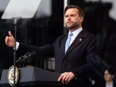 گفتگوها با ایران به نوعی خوب پیش رفت/ ایران حاضر نبوده برخی از خطوط قرمز ترامپ را به رسمیت بشناسد و بر سر آن‌ها کار کند