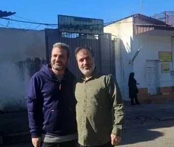 سه فعال سیاسی آزاد شدند