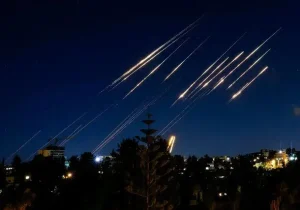 ایران از برنامه موشکی اش کوتاه نمی‌آید